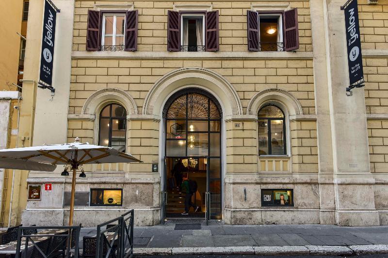 Hostal Yellowsquare