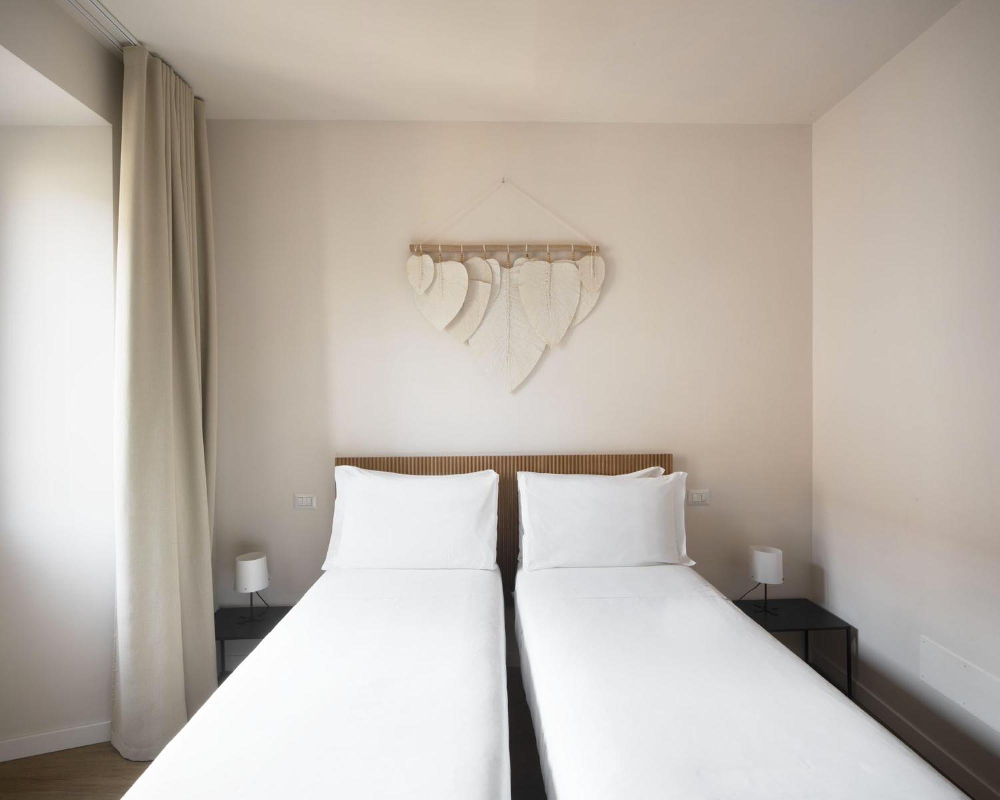 Yellowsquare Hostal